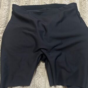 Skims Padded Women's Black Biker Shorts Size Large